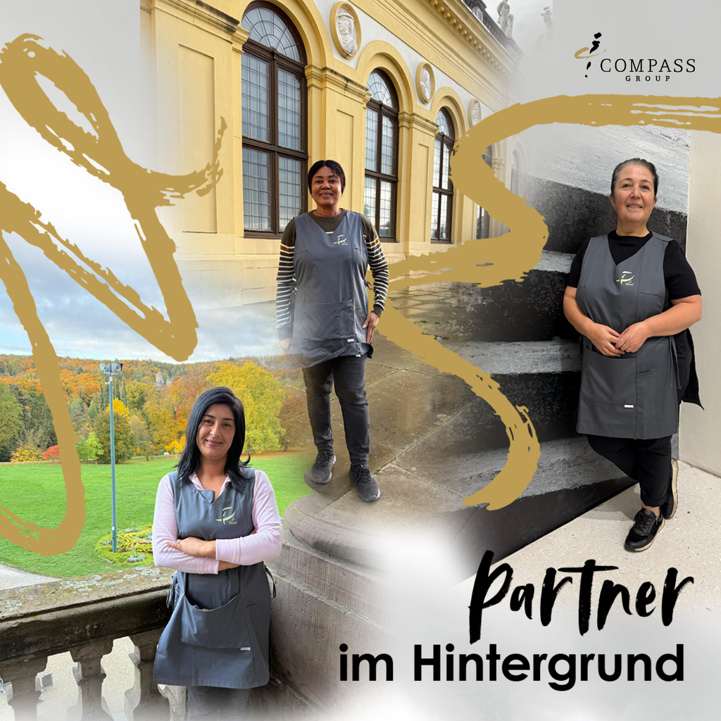 Eine Fotokollage von drei Reinigungskräften, die einen historischen Ort reinigen.