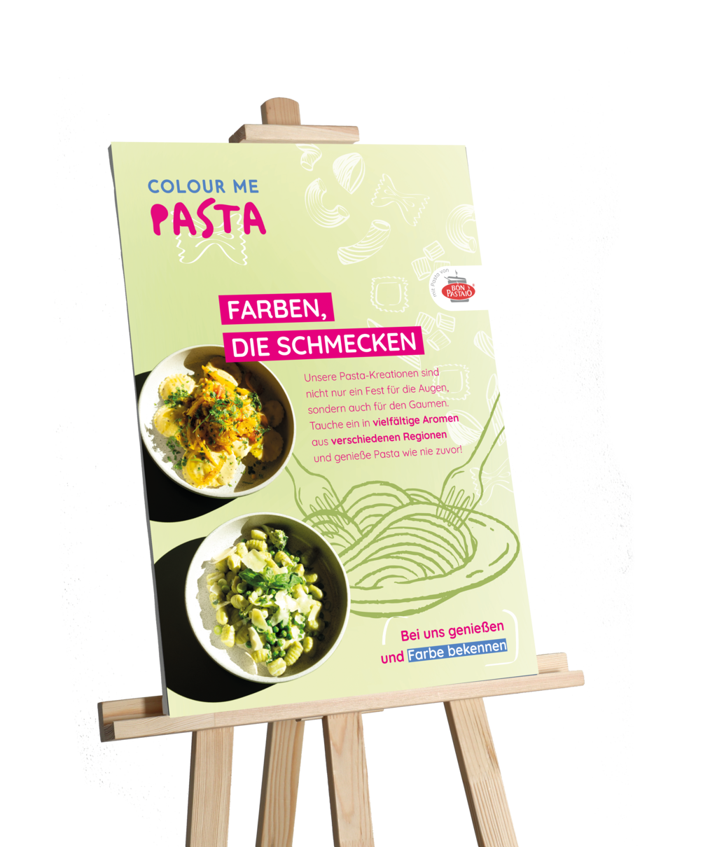 Ein Mockup mit einer Staffelei und einer Werbetafel zu unserer Kampagne Colour me Pasta.